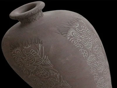 Laser engraving on ceramic bottle Laser engraving on ceramic bottle